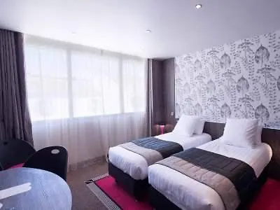קאן Best Western Premier Le Patio Des Artistes Wellness Jacuzzi מלון
