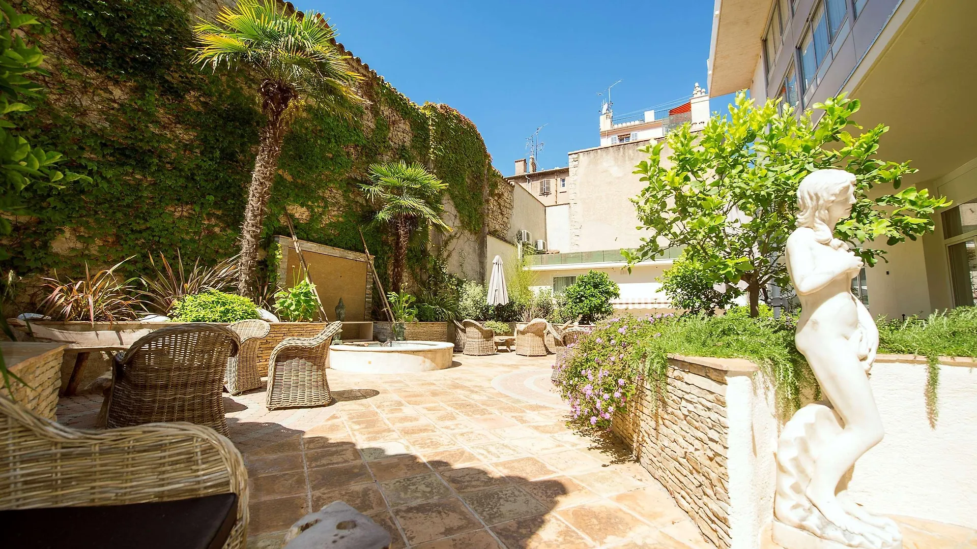 Best Western Premier Le Patio Des Artistes Wellness Jacuzzi Cannes Hotel