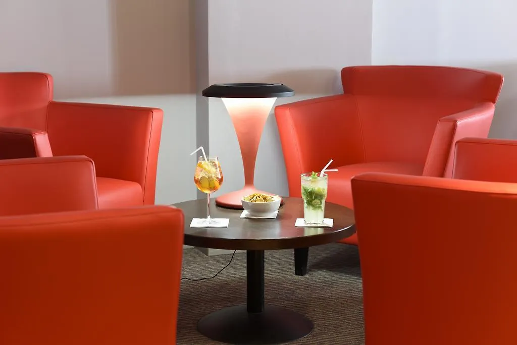 Best Western Premier Le Patio Des Artistes Wellness Jacuzzi Cannes Fransa