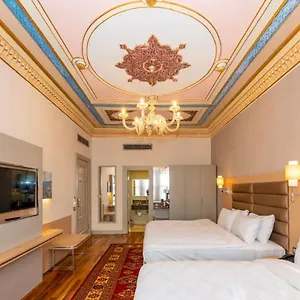 Blue Gilroy İstanbul