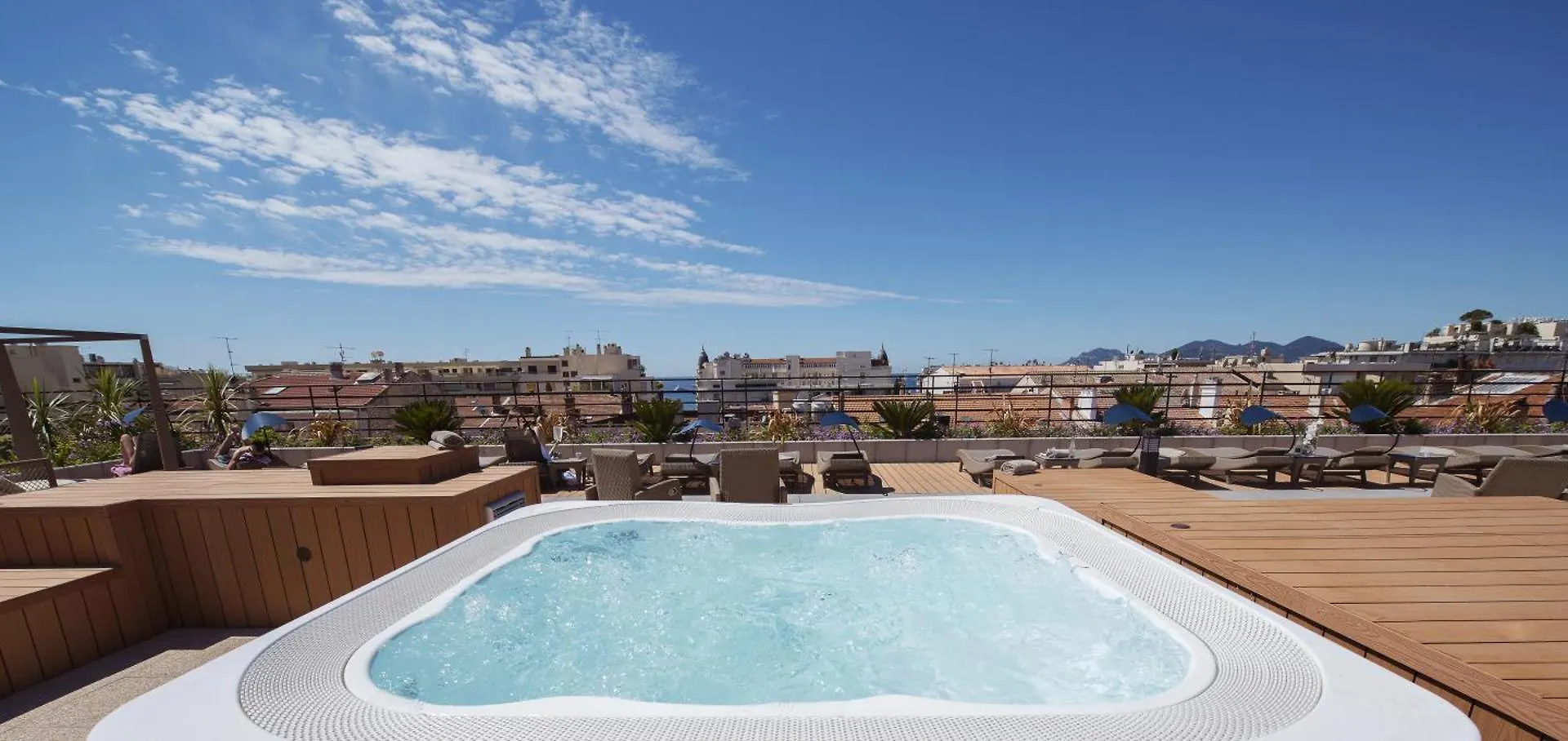 Best Western Premier Le Patio Des Artistes Wellness Jacuzzi Cannes