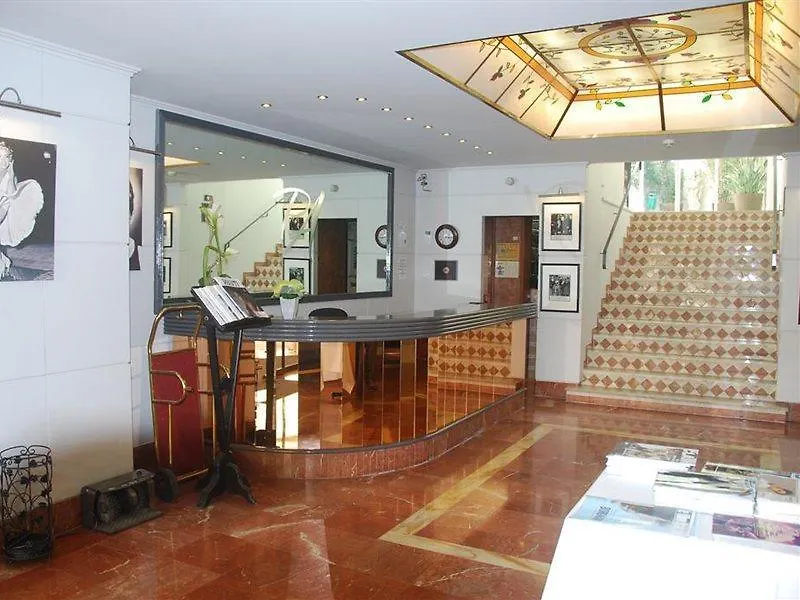 Best Western Premier Le Patio Des Artistes Wellness Jacuzzi Cannes 4*,  France