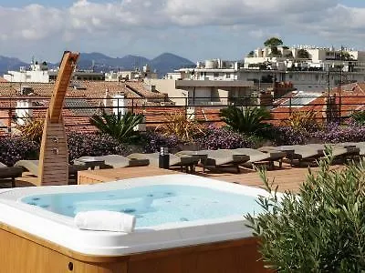 Best Western Premier Le Patio Des Artistes Wellness Jacuzzi Cannes Hotel